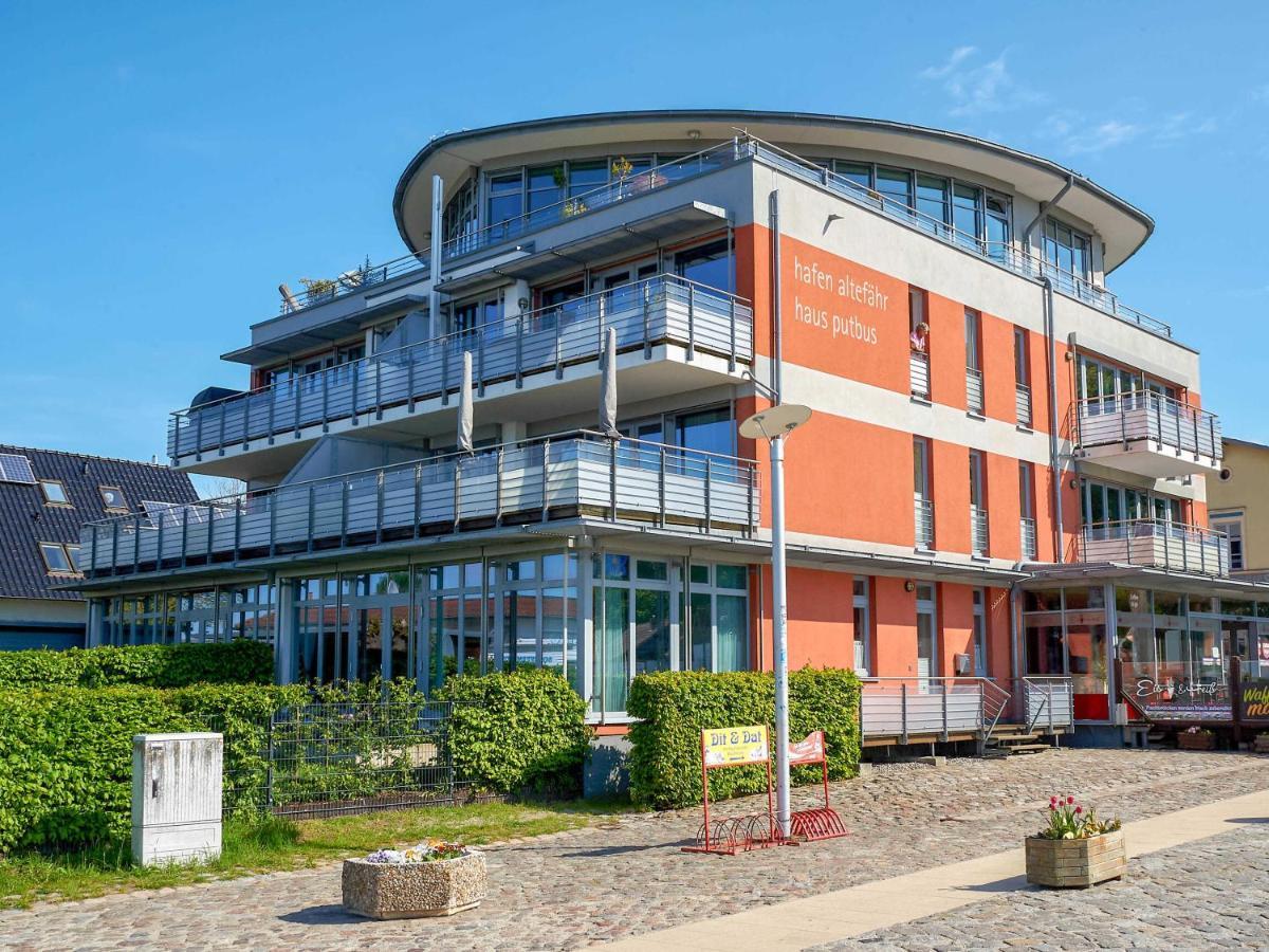Haus Putbus In Altefaehr - Wg 3 Mit Panoramablick Apartment Exterior photo